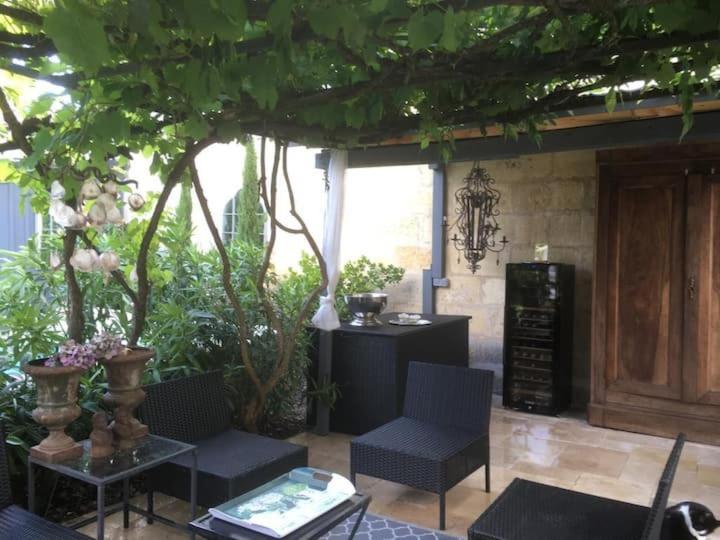 B&B Clos Emilion Et Table D'Hote En Option Vignonet Exterior photo